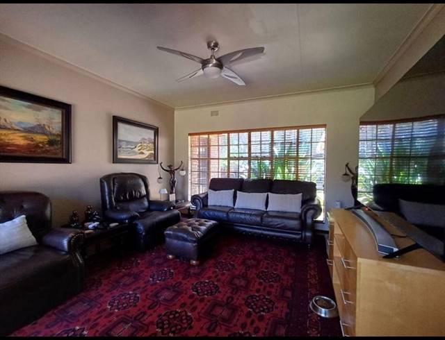 3 BEDROOM HOUSE FOR SALE IN SONNEVELD